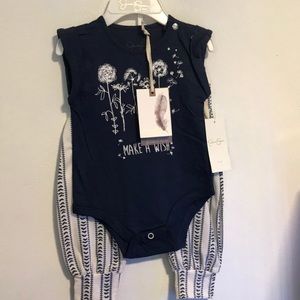 (SOLD) Brand New! Jessica Simpson 2 piece set